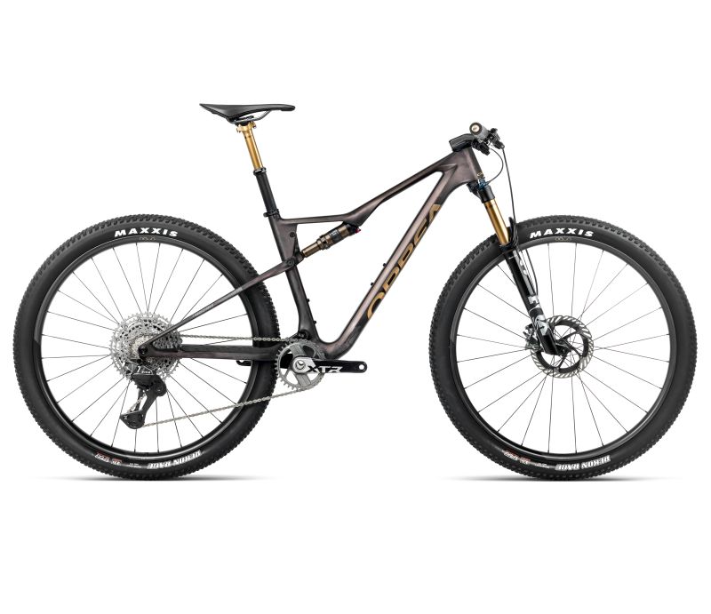Amsler OIZ M-TEAM FACTORY XL Cosmic Carbon View